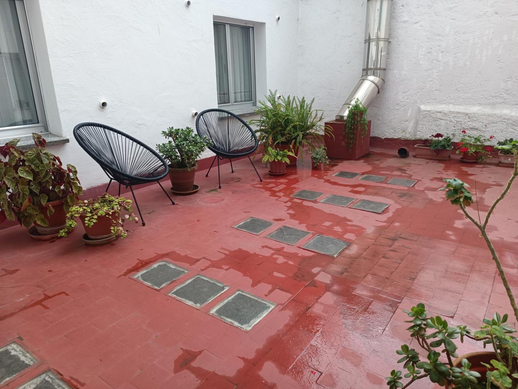 Como Una Casa De Campo En La Ciudad, Con Patio -Parking Gratis Gijon Ngoại thất bức ảnh